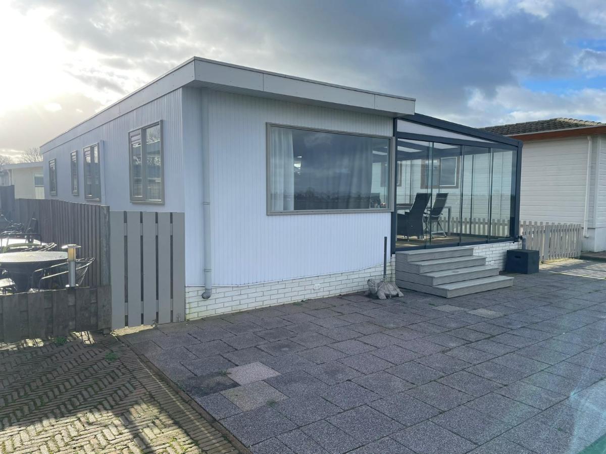Luxe Chalet Direct Aan Het Water Met Strand Lith Exterior photo